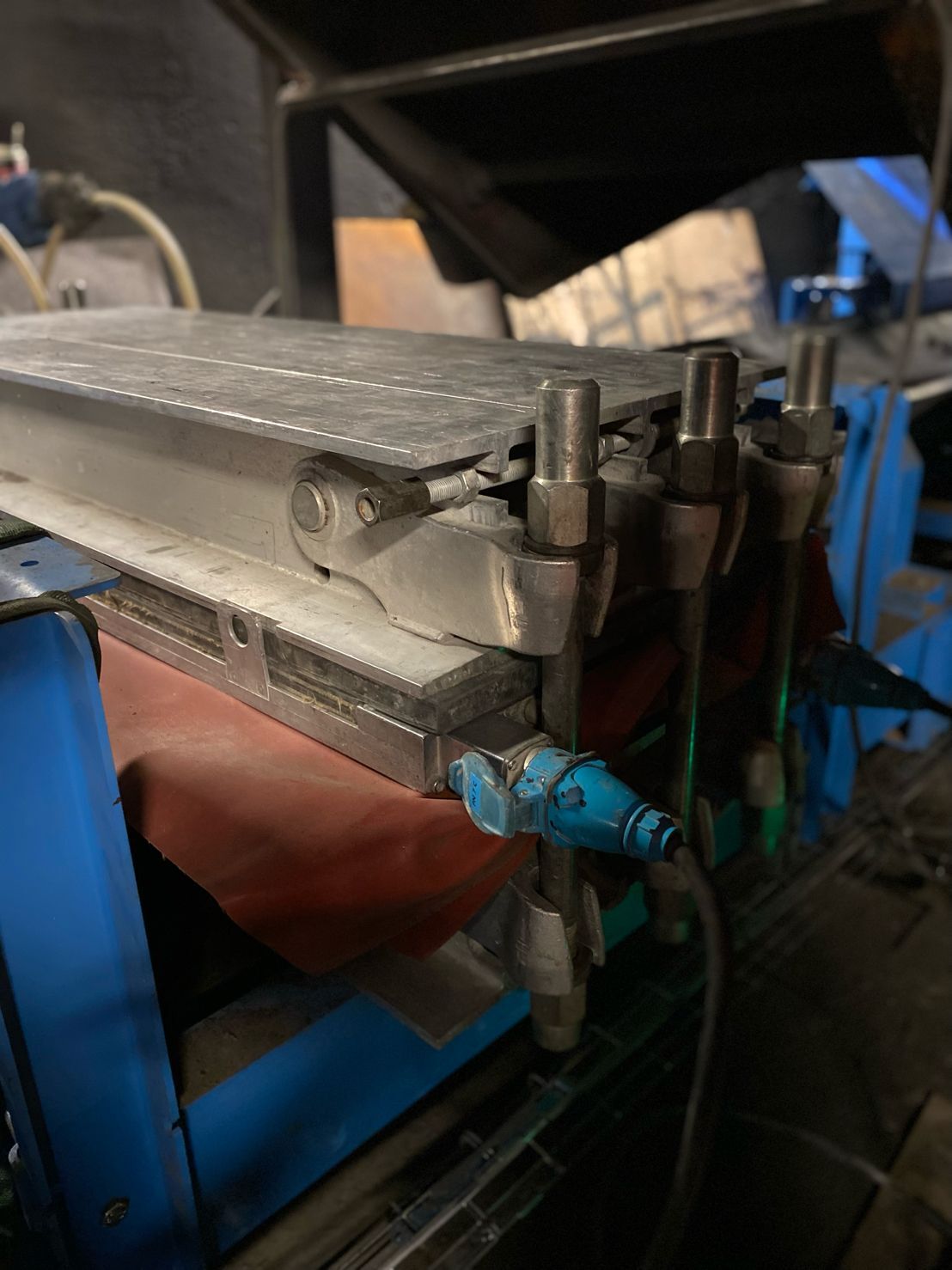 Prensa vulcanización water-bag